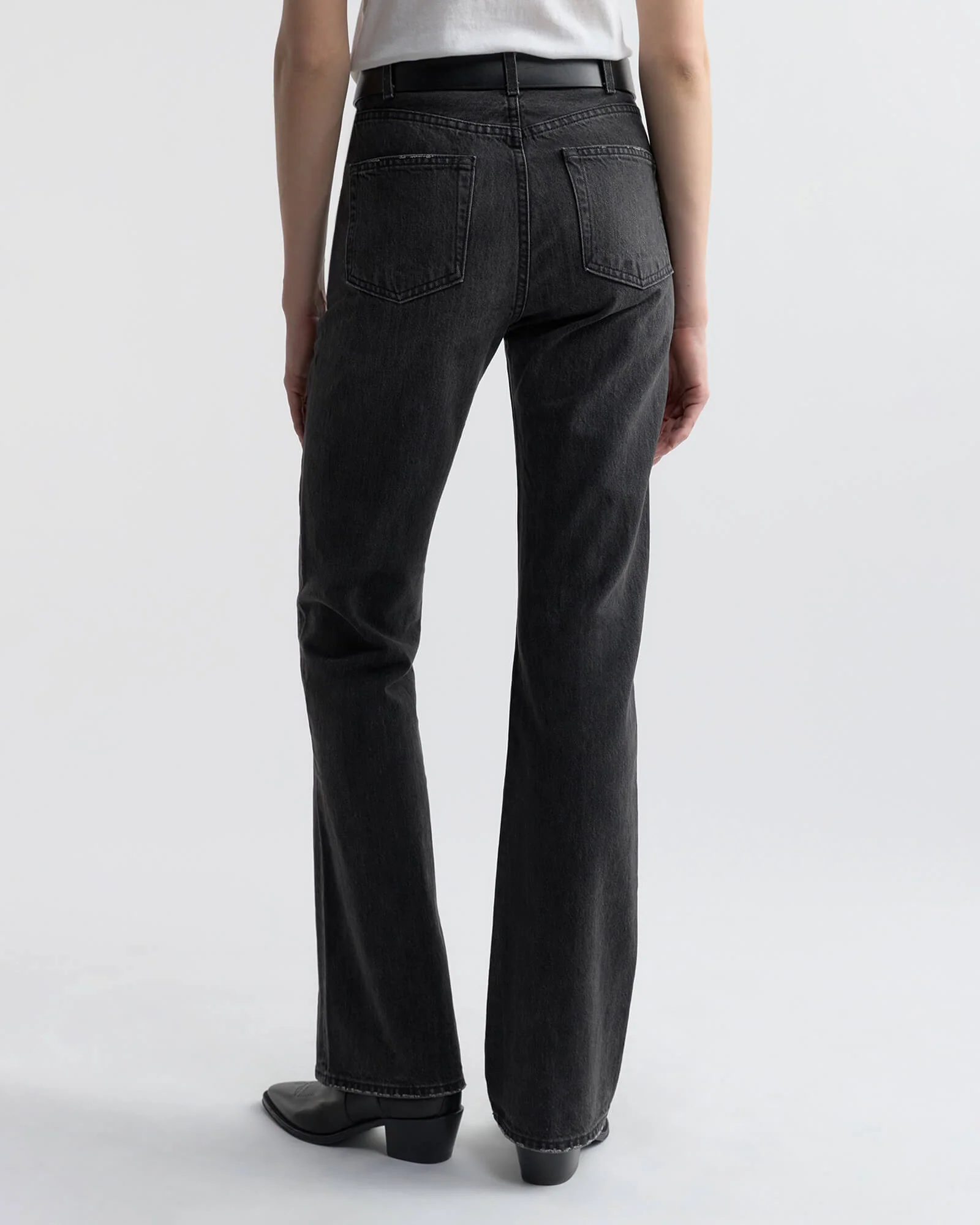 JOAN JEAN - Image 11